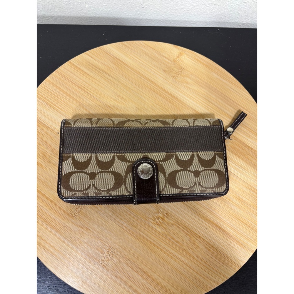 Coach Signature C Wallet OS Brown Khaki Jacquard Zip Around Snap Tab Y2K Logo‎